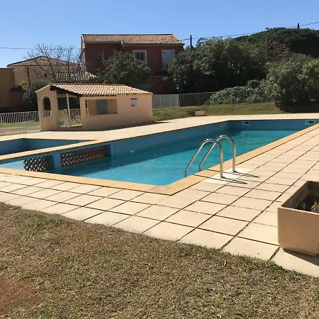 Studio Le Lavandou, 1 Piece, 2 Personnes - Fr-1-308-99 Apartment Le Lavandou
